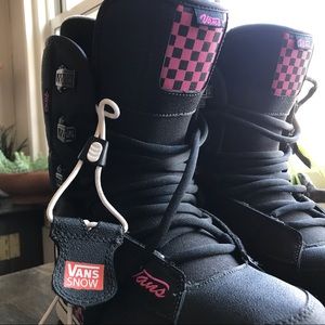 vans tri fit snowboard boots